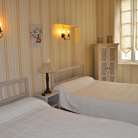Villepinte  Les Deux Acacias酒店 外观 照片