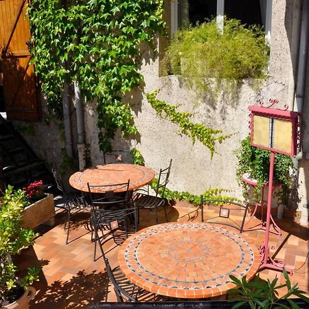 Villepinte  Les Deux Acacias酒店 外观 照片